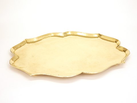 oval serving plate on four feet, brass
Denmark around 1750
