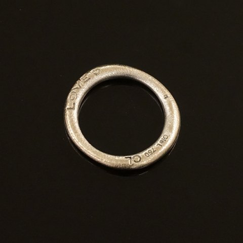 Charlotte Lynggaard Love ring, 18kt gold. 
Ringsize: 52