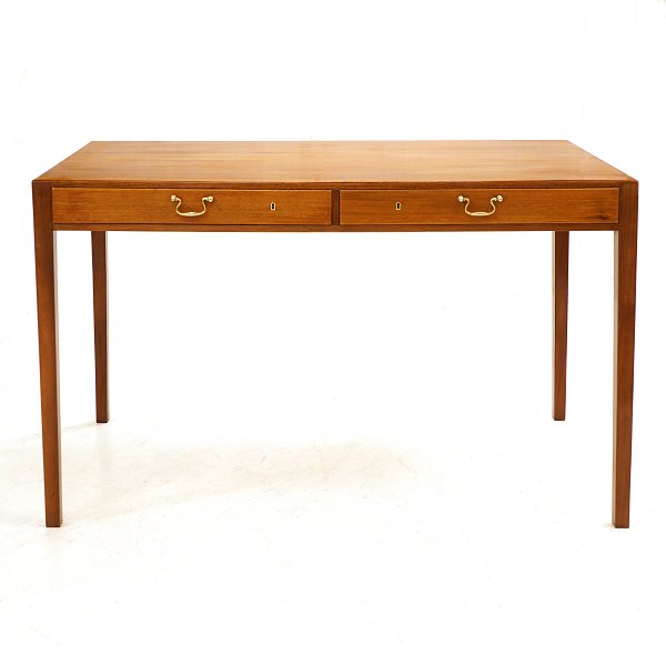 Ole Wanscher, 1903-85: Writing desk, mahogany. Produced by A J Iversen, 
Copenhagen. H: 75cm. Plate: 68x120cm