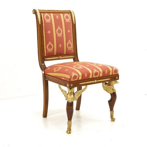 Fransk broncemonteret empire stol. Ca. år 1820. H: 95cm. Sædehøjde: 48cm
