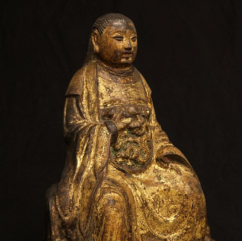 Forgyldt bronzefigur forestillende Zhenwu, daoistisk gud, Mingdynastiets skytsgud. Ming ca. år 1600. H: 34cm
