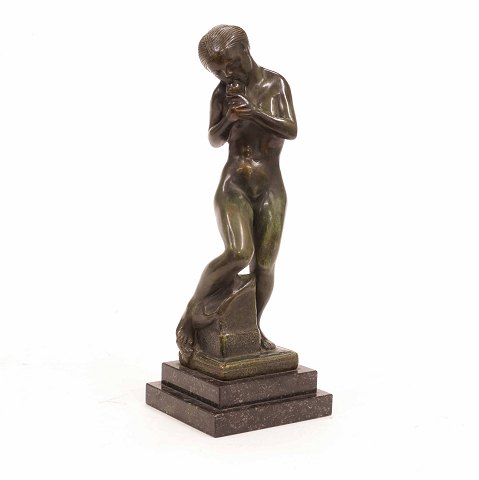 Kai Nielsen, 1882-1924: Skulptur af patineret  bronze på marmorsokkel. Signeret. H: 34cm
