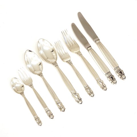 A large Georg Jensen Acorn Sterling silver cutlery for 12 persons. (126 pieces)