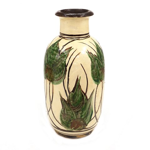 Stor Kæhler vase keramik dekoreret med stiliserede blomster. Signeret. H: 53cm