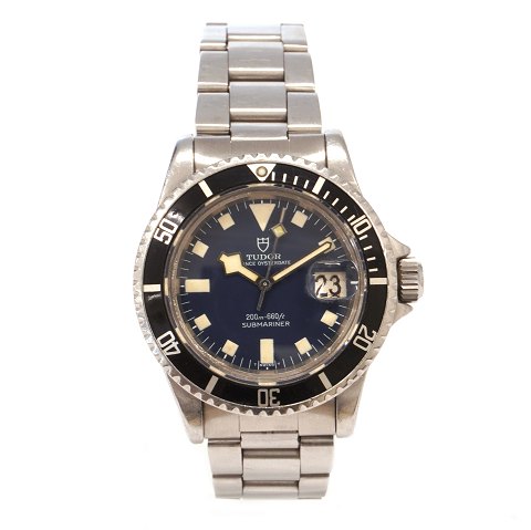 Tudor Submariner Snowflake ref. 94110 år 1980. God 
stand med flot ensartet patinering. Mindre 
rugsspor. D: 40mm