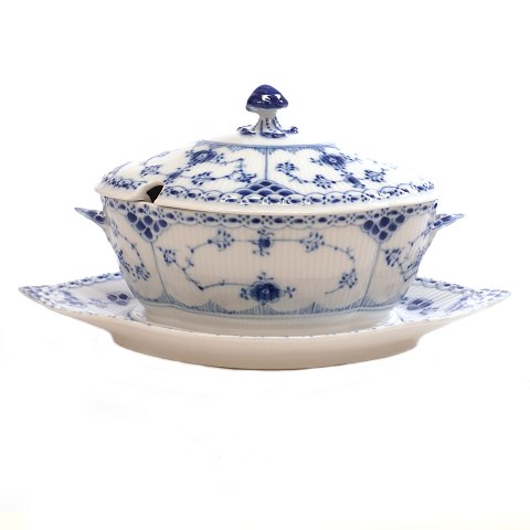 Royal Copenhagen blue fluted half lace lidded 
sauce bowl 589. L: 25cm