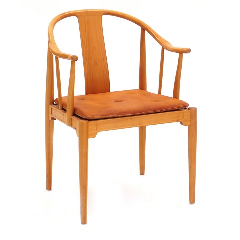 Hans J. Wegner, 1914-2007, China armchair of light 
cherry wood. Nice condition