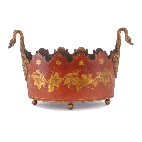 Gilt and red decorated planter / jardiniere. 
France circa 1840. H: 19cm. L: 31cm
