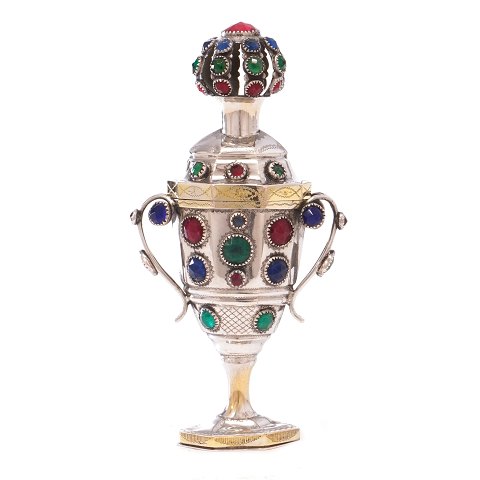 Danish silver vinaigrette by Jens Jensen, Sonderborg, circa 1860. H: 13cm