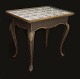Originaldekoreret flisebord med lysudtræk og blådekorerede hollandske fliser. Danmark ca. år 1760. H: 75cm. Plade: 59x85cm