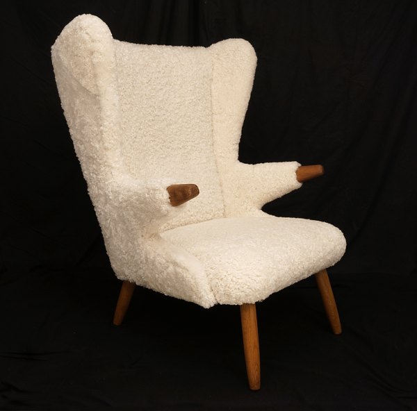 "Teddy"-Stuhl. Neogepolstert. 1950er Jahre. H: 100cm