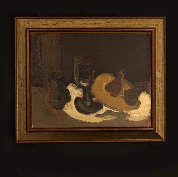 Pierre André Bouey, 1898-1976, stilleben med glas og frugter. Olie på lærred klæbet på plade. Signeret. Lysmål: 18,5x23,5cm. Med ramme: 25,5x30,5cm