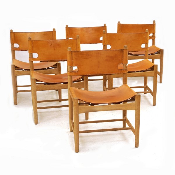 Børge Mogensen, 1914-72: Set of eight The Spanish Dining Chair. BM 3237 & 3238 
Oak and leather. Designed 1951. Produced by Fredericia Furniture