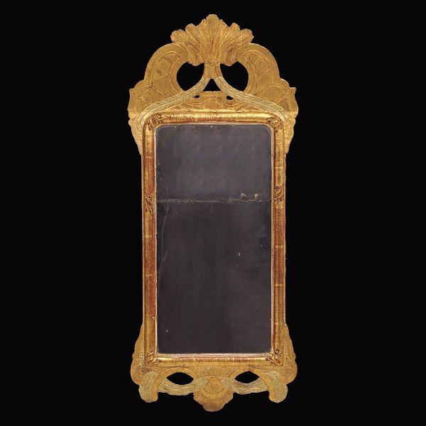 Forgyldt gustaviansk spejl med Stockholms hallstempel 177... Sverige 1770erne. Mål: 70x30cm