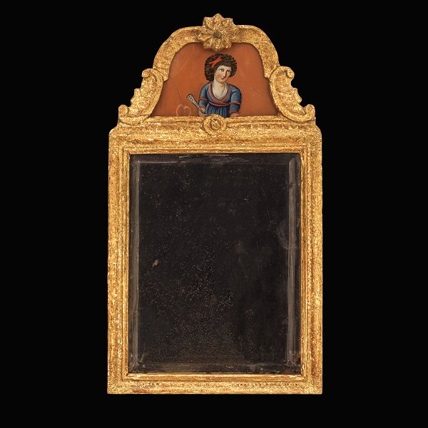 Lille forgyldt spejl med portræt. Sverige ca. år 1770. Mål: 43x24cm