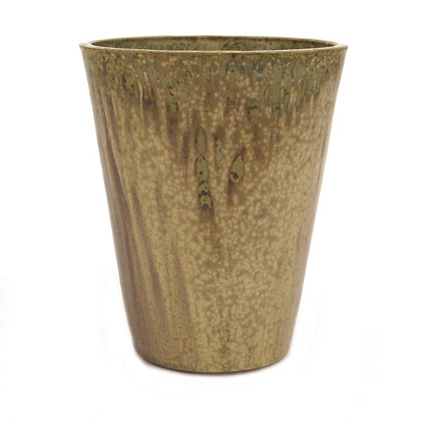 Arne Bang keramik. Stor Arne Bang vase med spættet glasur. Signeret Arne Bang. H: 18cm. D: 15cm