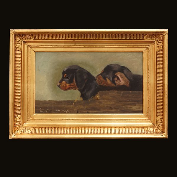 Simon Simonsen gravhunde. Simon Simonsen, 1841-1928, olie på plade. Motiv i form af to gravhunde. Signeret og dateret 1893. Lysmål: 19x32cm. Med ramme: 32x45cm